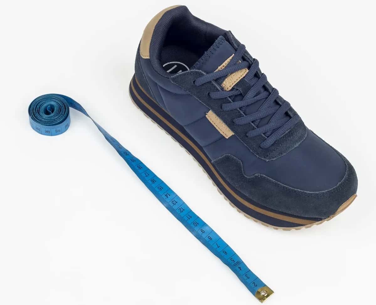 43 jaki to rozmiar buta? Sprawdź, by uniknąć nietrafionych zakupów