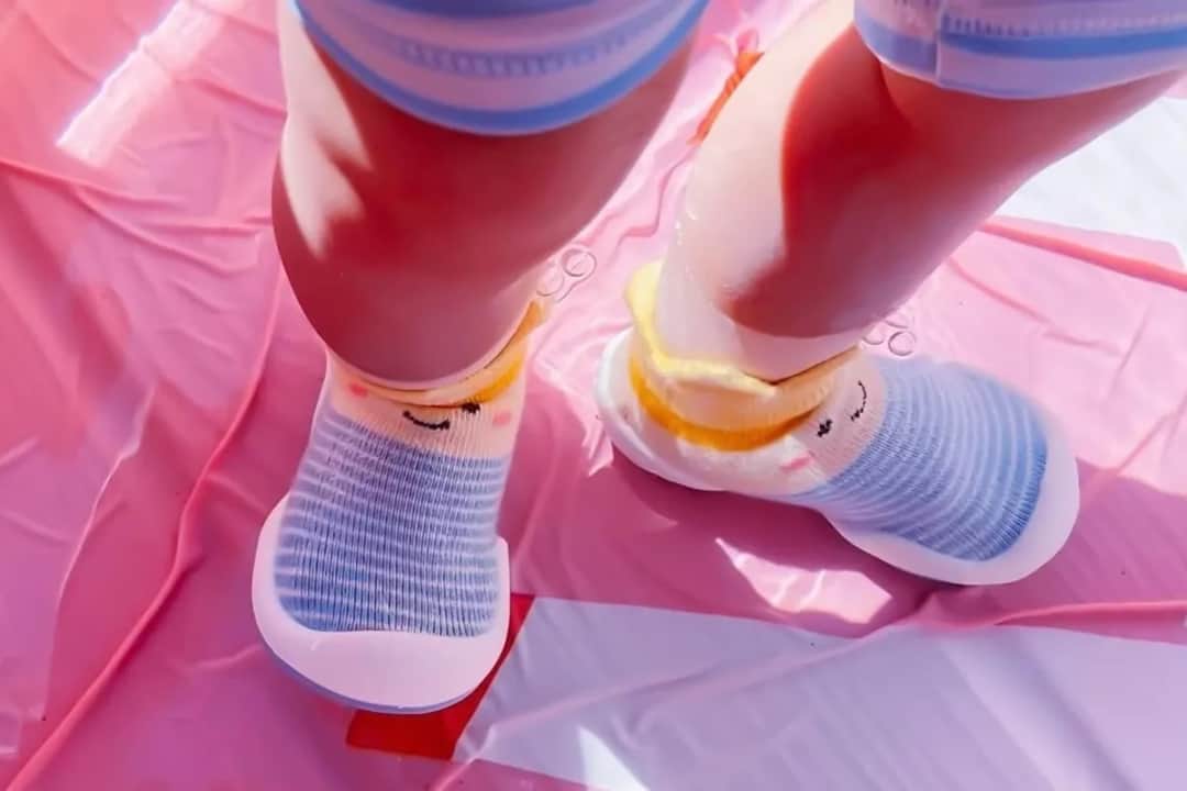 Jakie buty spakować dzieciom na wakacje?